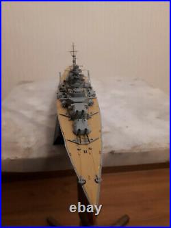 1700 German WW2 Bismarck battle ship complete model