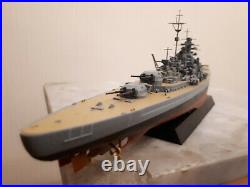 1700 German WW2 Bismarck battle ship complete model