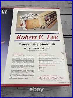 1992 Robert E. Lee Mississippi Steamboat Model Kit No 1439 Wooden Boat READ