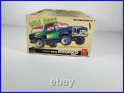 Amt Ford Bronco 4 X 4 Wild Hoss, 1/25 Scale Free Shipping