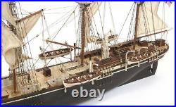 Endurance Ship Model Kit Scale 170 Height 17 9/16in Width 8 1/2in Length 75