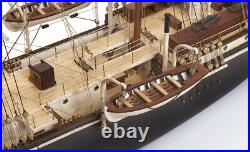 Endurance Ship Model Kit Scale 170 Height 17 9/16in Width 8 1/2in Length 75