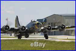 HKM's B17G 1/32 01E030, with metal landing gear. Ships to whole world
