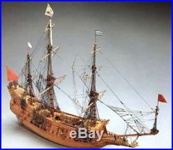 Mantua Models La Couronne Wooden Ship Kit 198 Scale Model