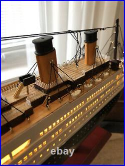 RMS Titanic Wooden Model Ship, 24 With LED Warm Light Fully Assembled
