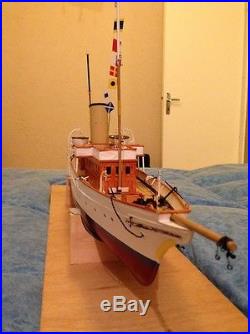 Top quality, brand new Deans Marine model ship kit S. Y Medea -RC ready